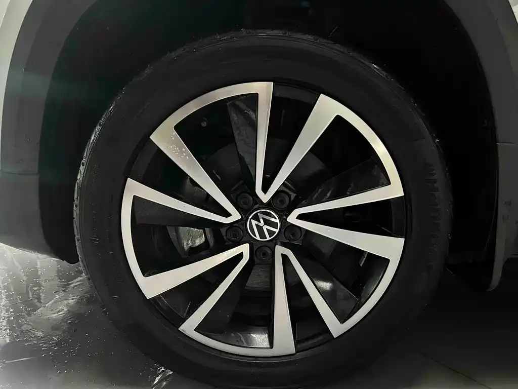 Volkswagen Tharu — фото 10