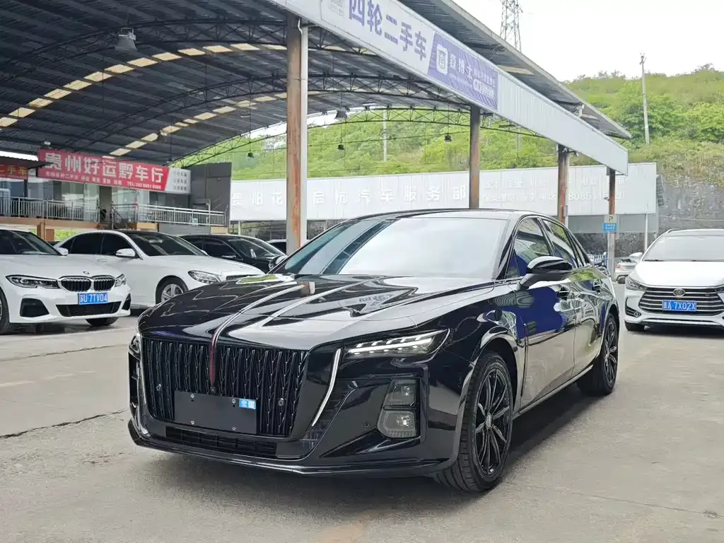 Hongqi H5 — фото 1