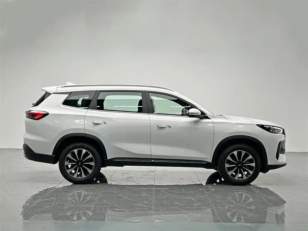 Chery Tiggo 8 PLUS — фото 10