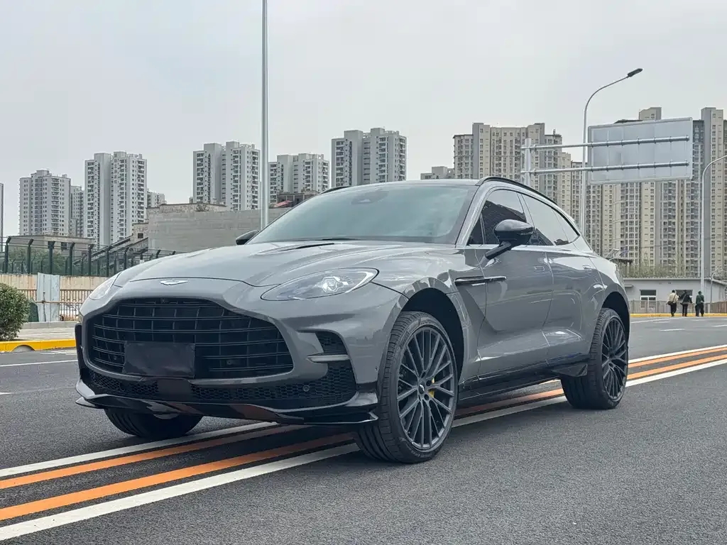 Aston Martin DBX 2026 из CN, фото 1