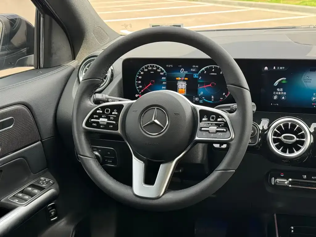 Mercedes-Benz GLA — фото 2