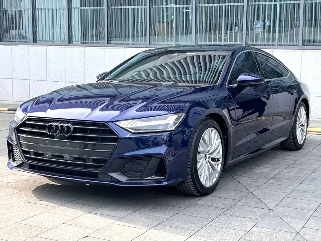 Audi A7 — фото 1