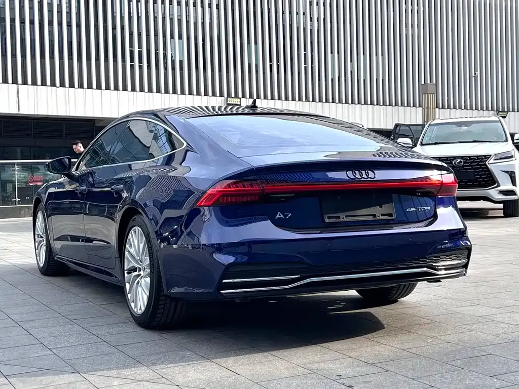 Audi A7 — фото 6