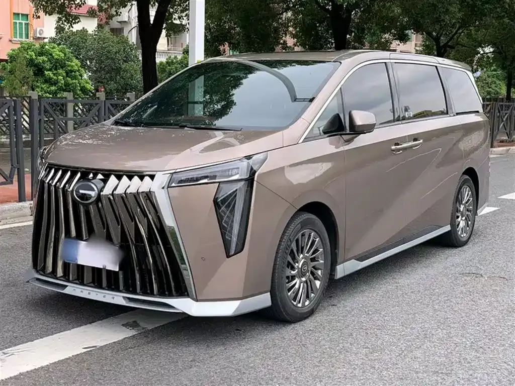 GAC Motor Trumpchi M8 — фото 1