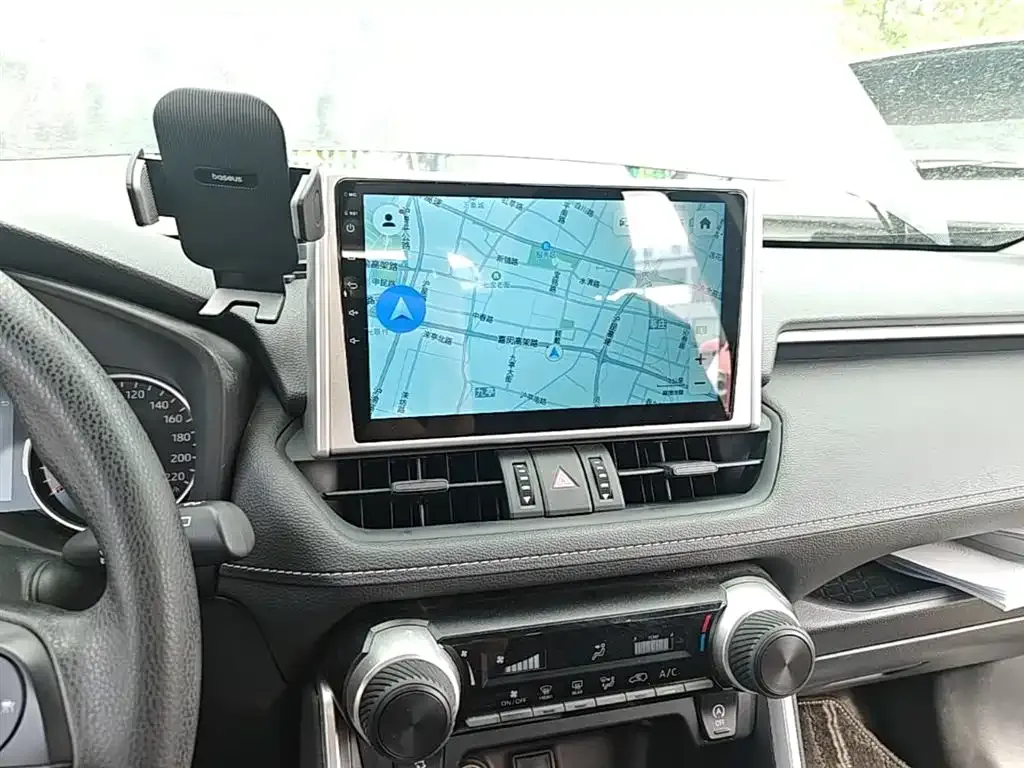 Toyota RAV4 2023 из CN, фото 8