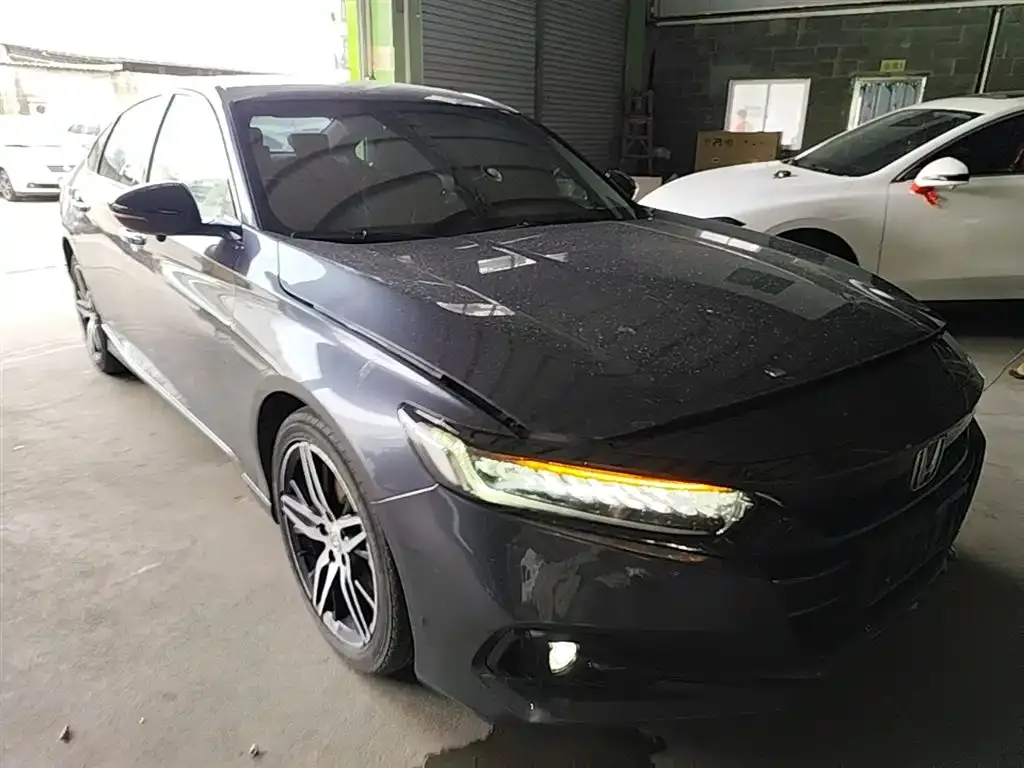 Honda Accord — фото 9