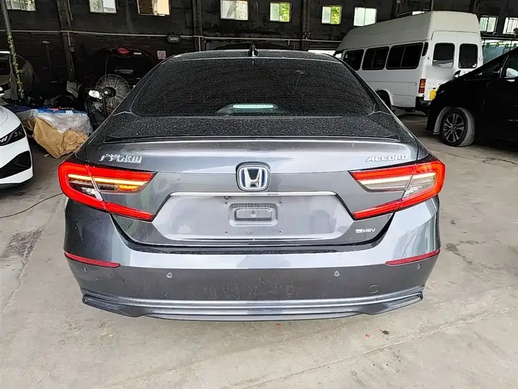 Honda Accord — фото 5