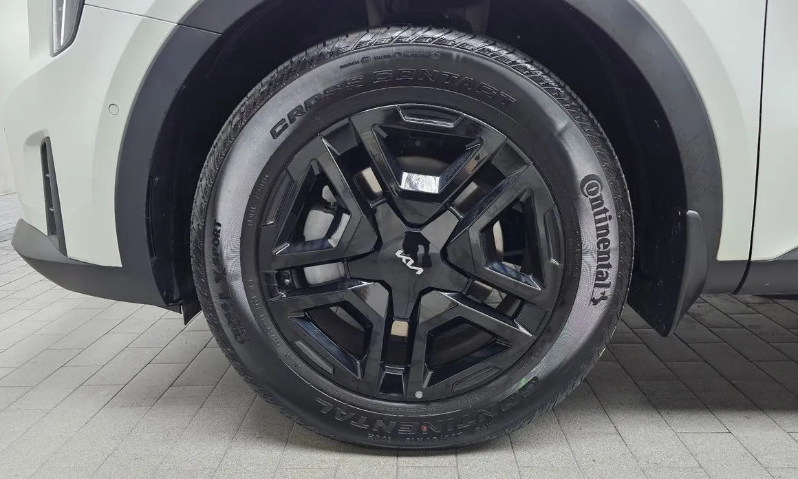 Kia Sorento — фото 8