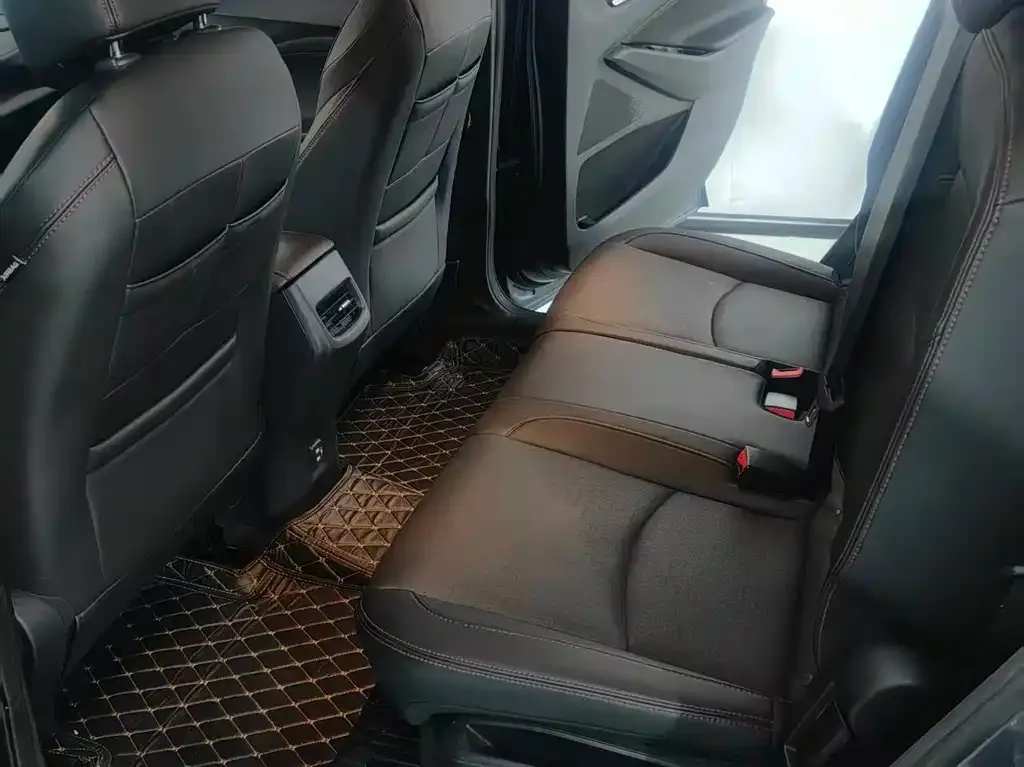 Chevrolet Volando 2023 из CN, фото 6