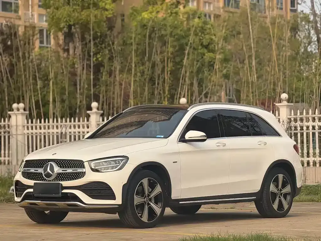 Mercedes-Benz GLC — фото 1