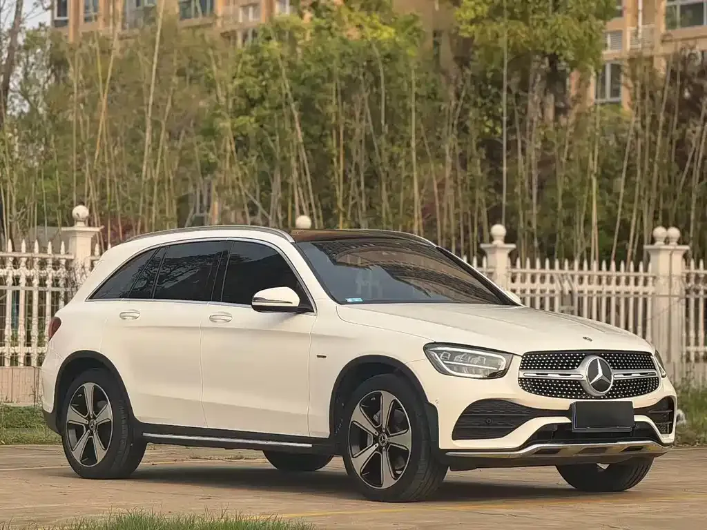 Mercedes-Benz GLC — фото 8