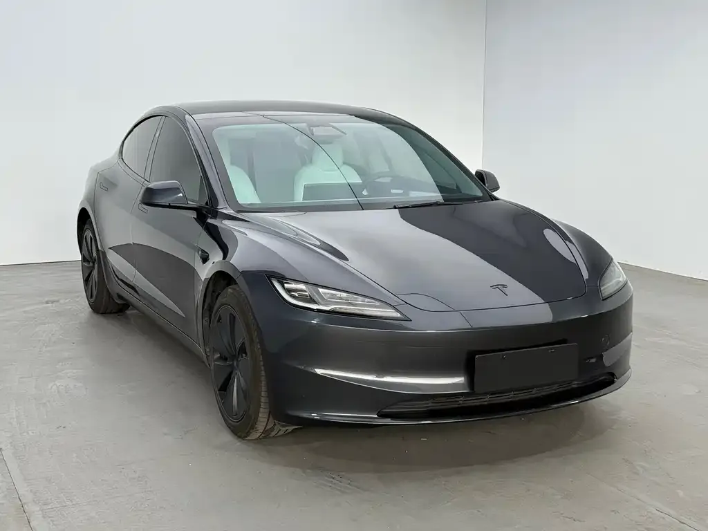 Tesla Model 3 — фото 6