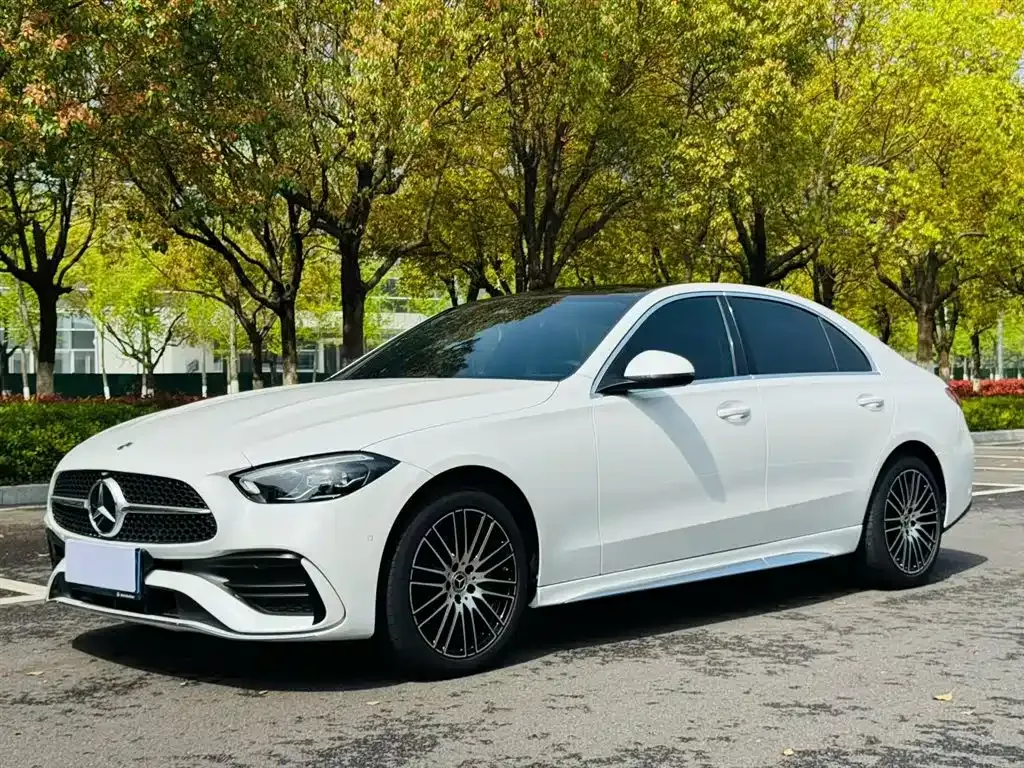 Mercedes-Benz C-Class — фото 1