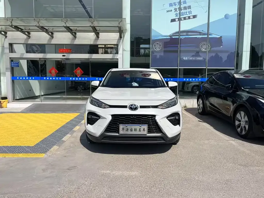 Toyota Wildlander — фото 1