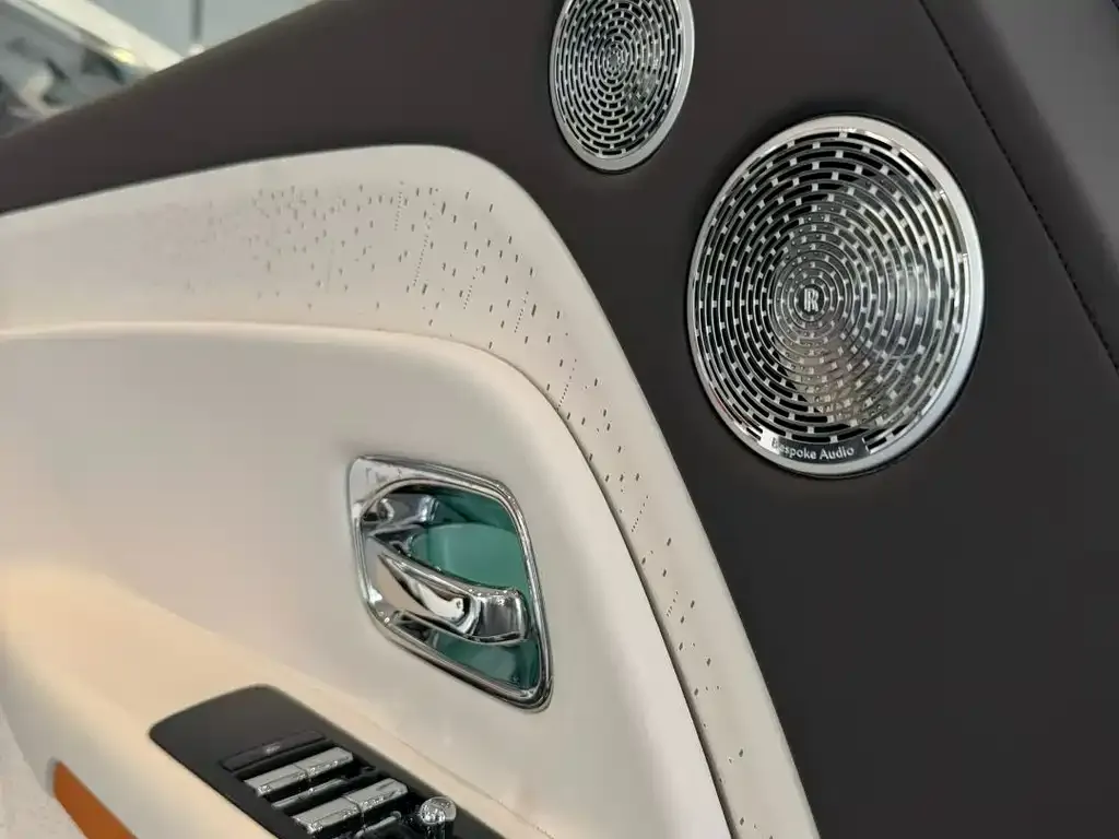 Rolls-Royce Phantom 2025 из CN, фото 5