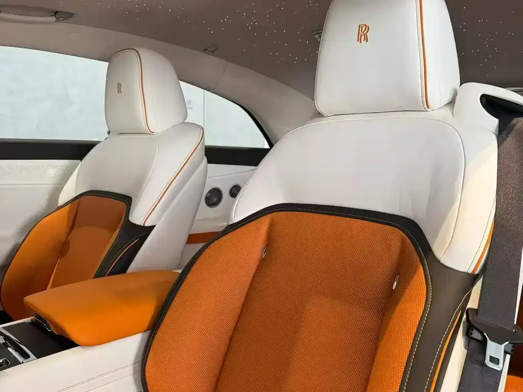 Rolls-Royce Phantom 2025 из CN, фото 3
