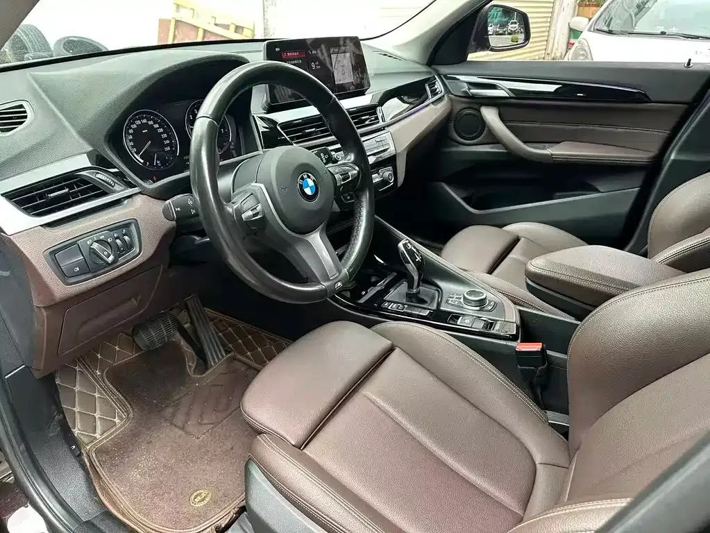 BMW X1 2021 из CN, фото 8