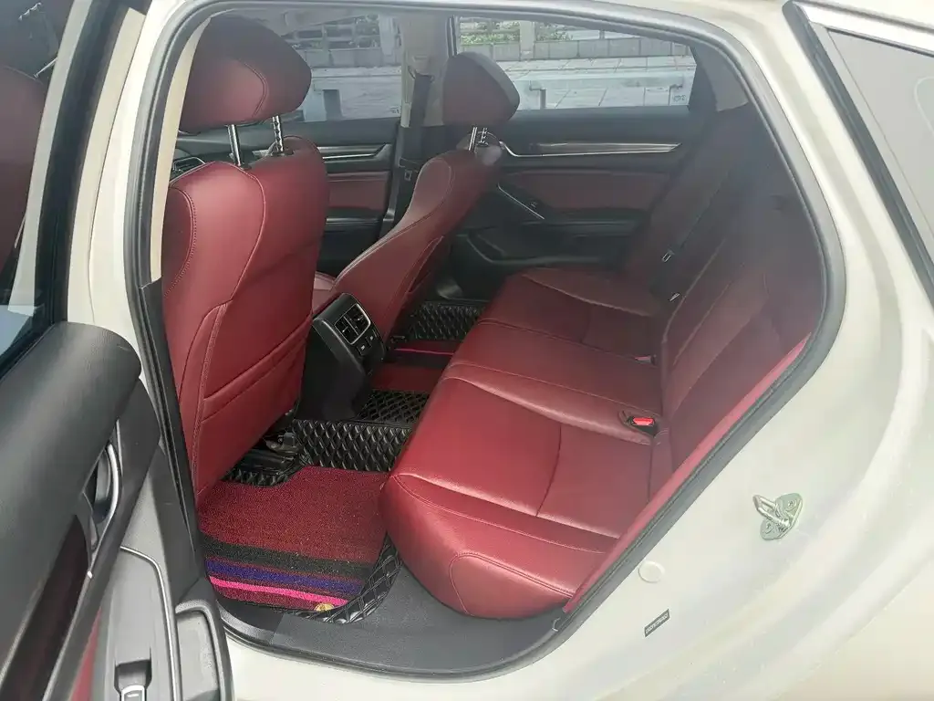 Honda Accord — фото 5