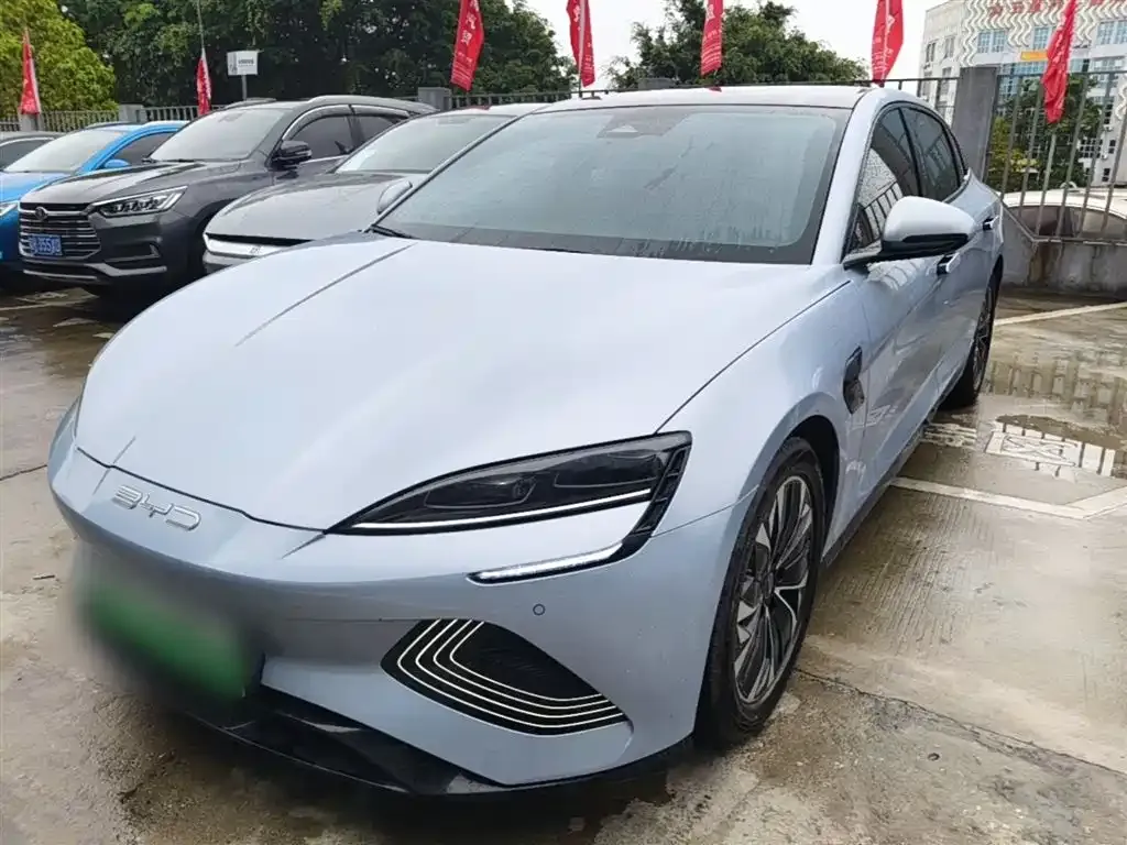 BYD Seal — фото 4