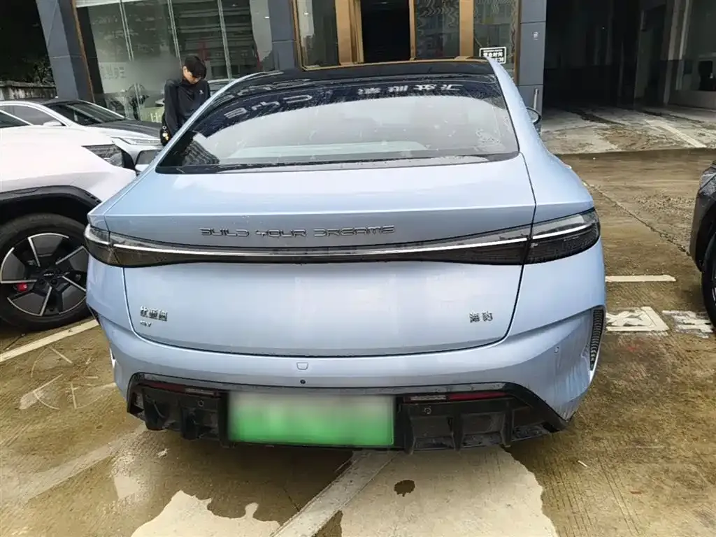 BYD Seal — фото 6
