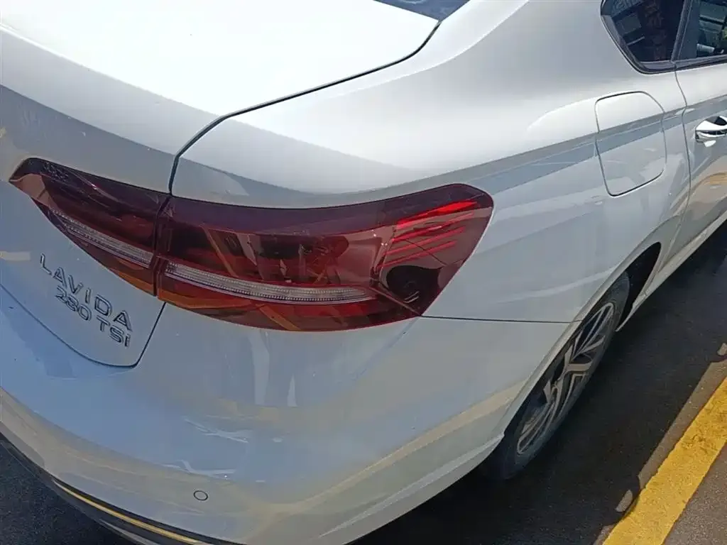 Volkswagen Lavida 2022 из CN, фото 3