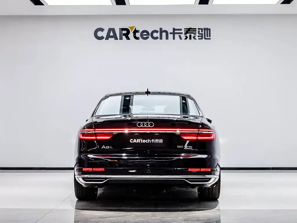 Audi A8 — фото 10