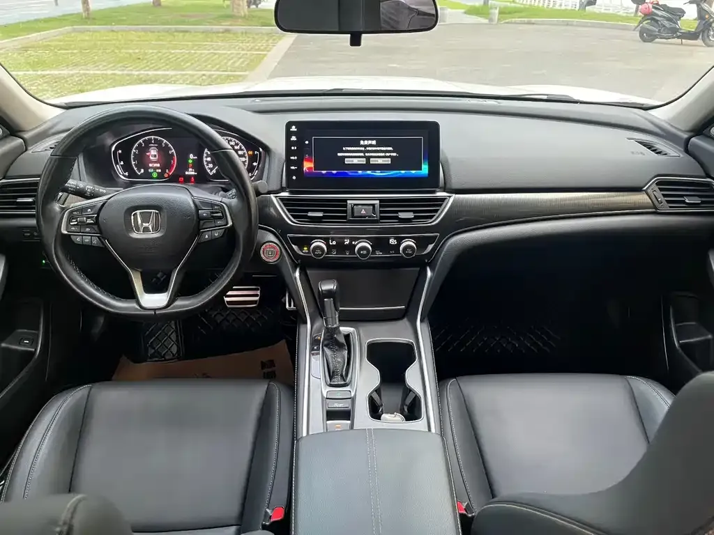 Honda Accord — фото 4