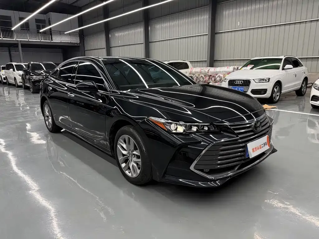 Toyota Avalon — фото 10