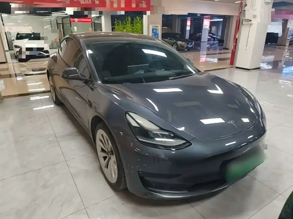 Tesla Model 3 — фото 7
