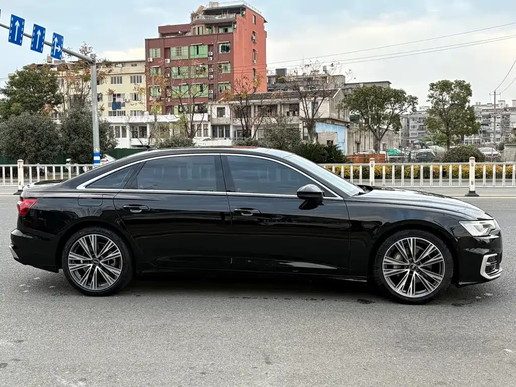 Audi A6L 2024 из CN, фото 7
