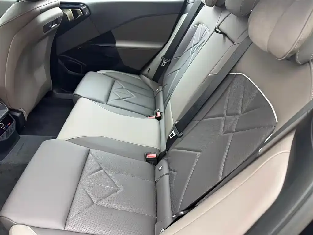 BMW X3 2025 из CN, фото 10