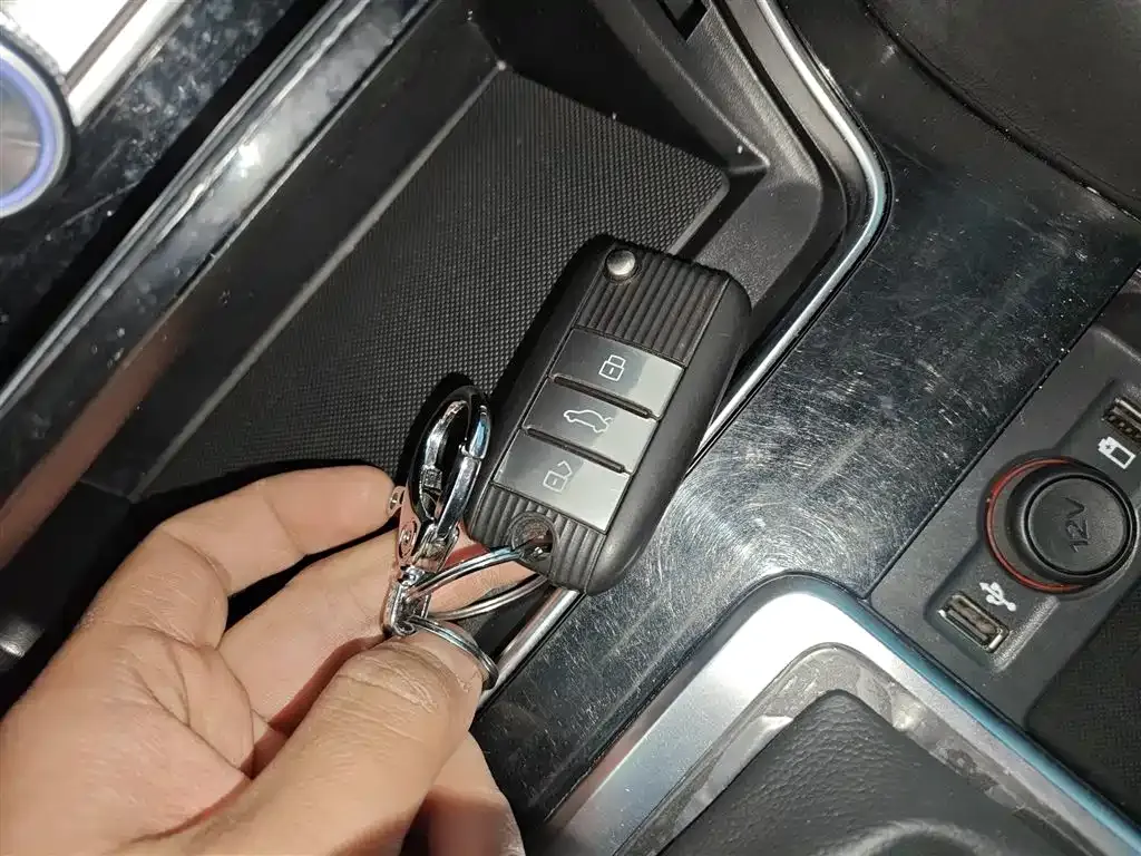 Roewe RX8 2022 из CN, фото 9