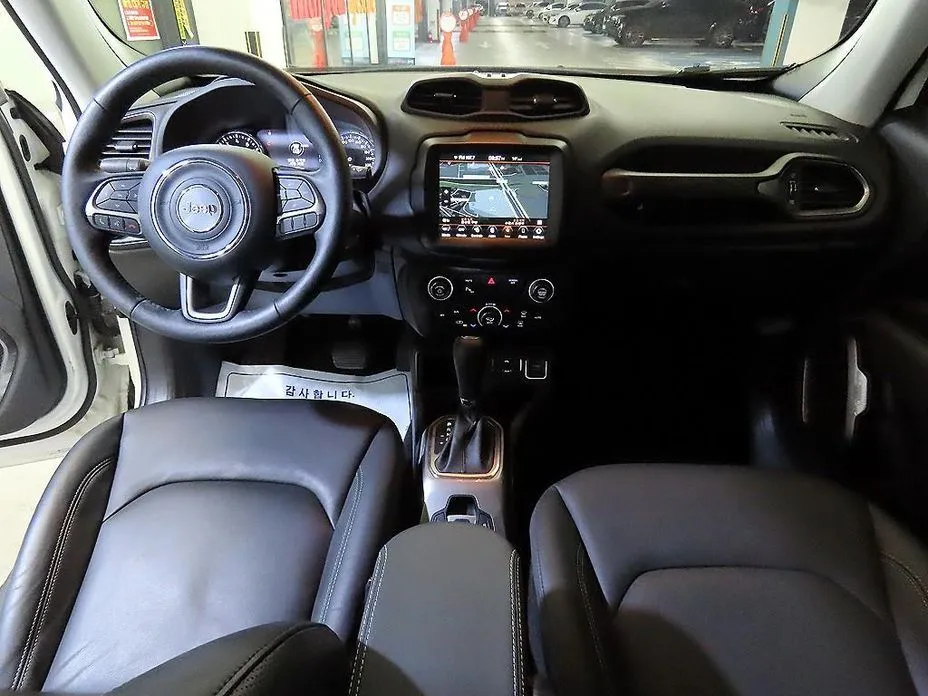 Jeep Renegade 2022 из KR, фото 10