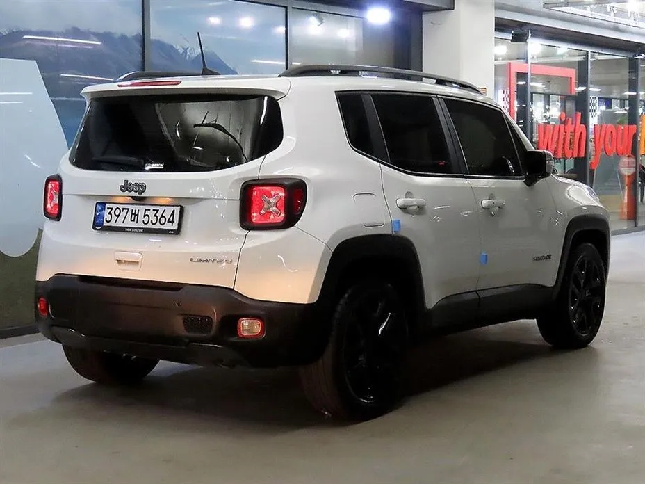 Jeep Renegade 2022 из KR, фото 5