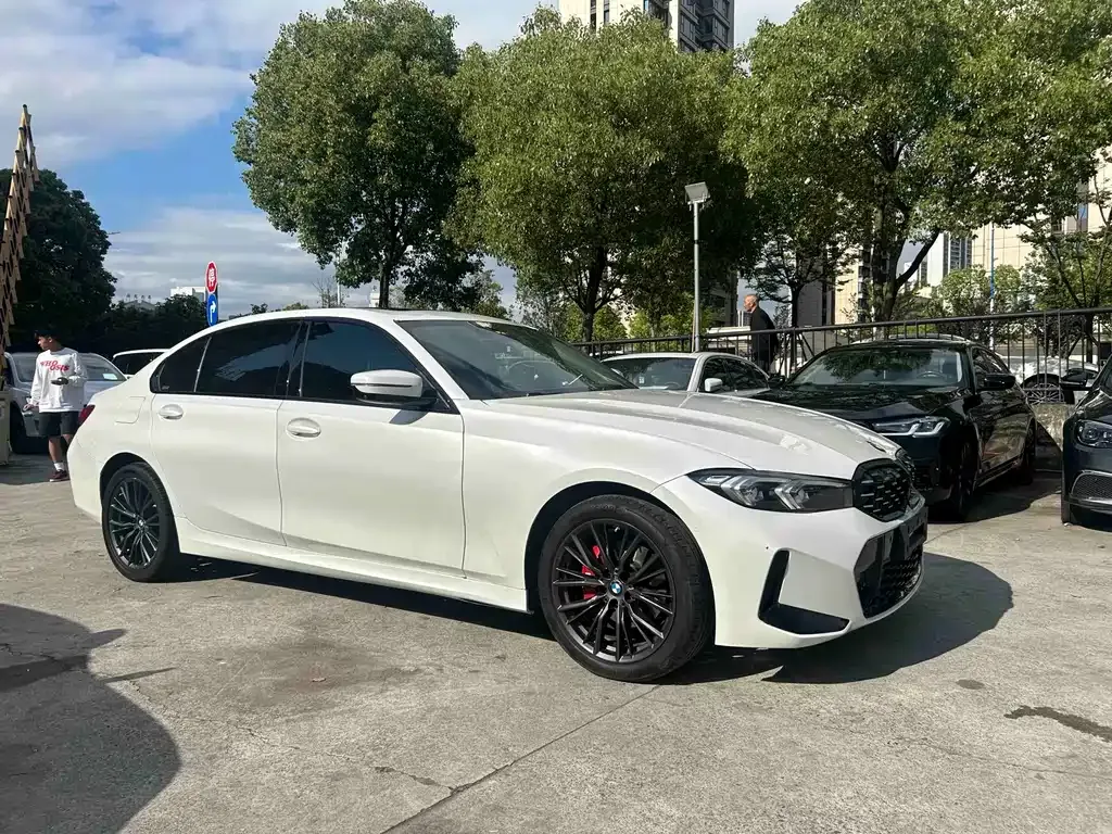 BMW 3 Series — фото 1