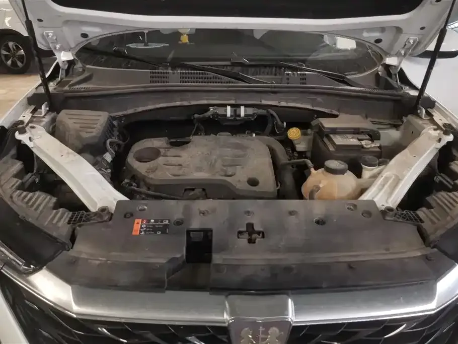 Roewe RX5 2025 из CN, фото 8