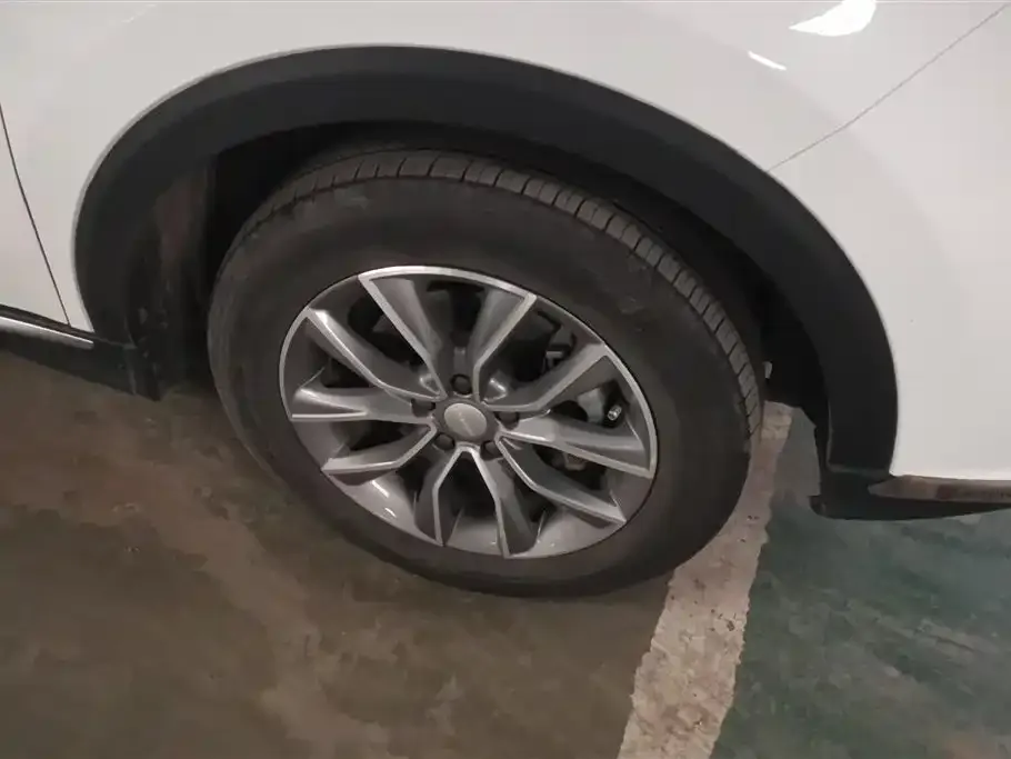 Roewe RX5 2025 из CN, фото 3