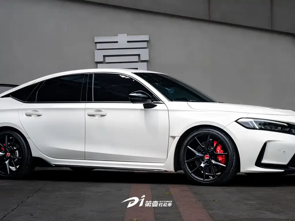 Honda Civic (Import) 2023 из CN, фото 2