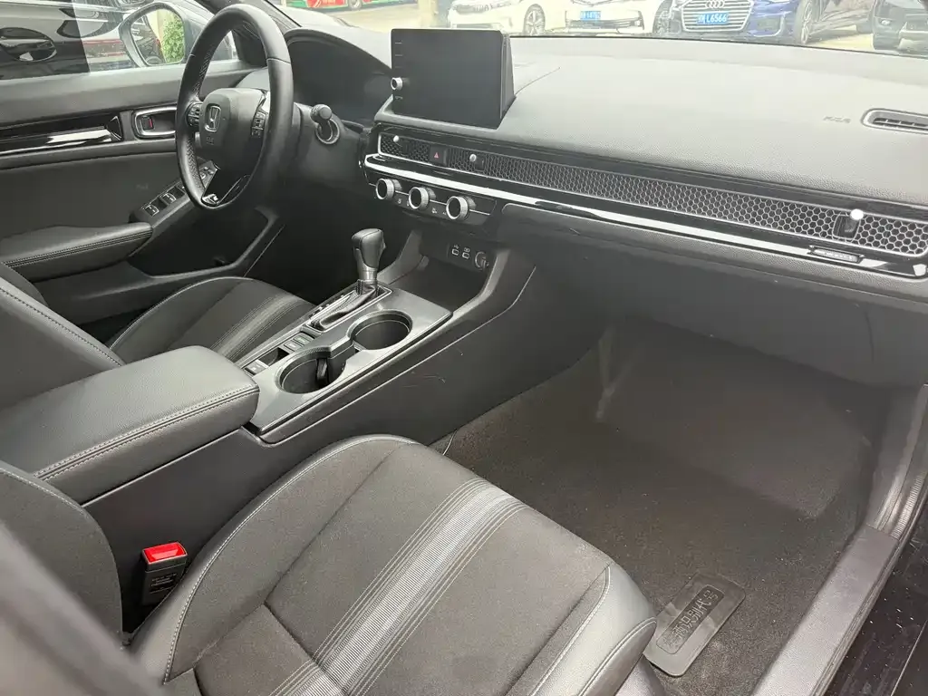Honda Civic 2023 из CN, фото 9