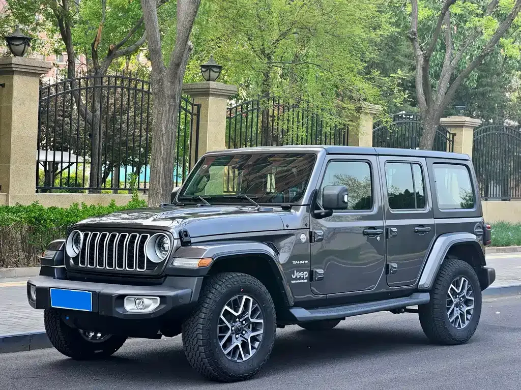 Jeep Wrangler — фото 1