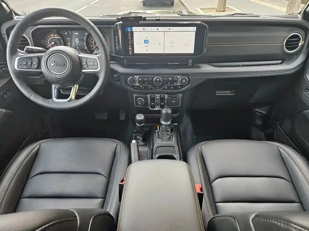 Jeep Wrangler — фото 4