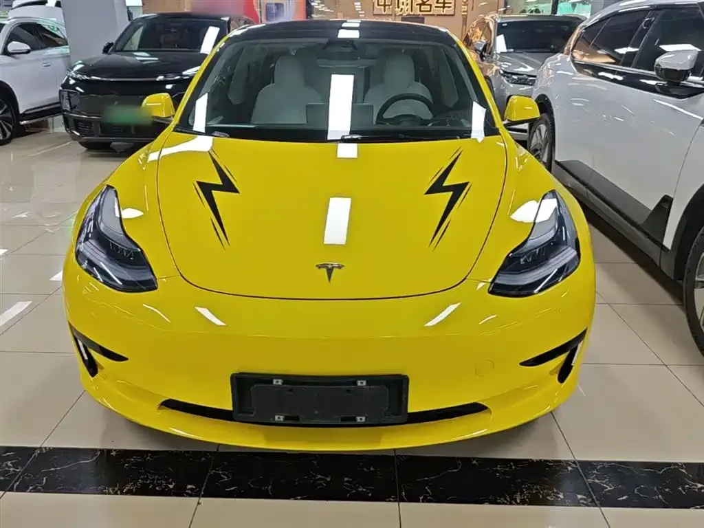 Tesla Model 3 — фото 4