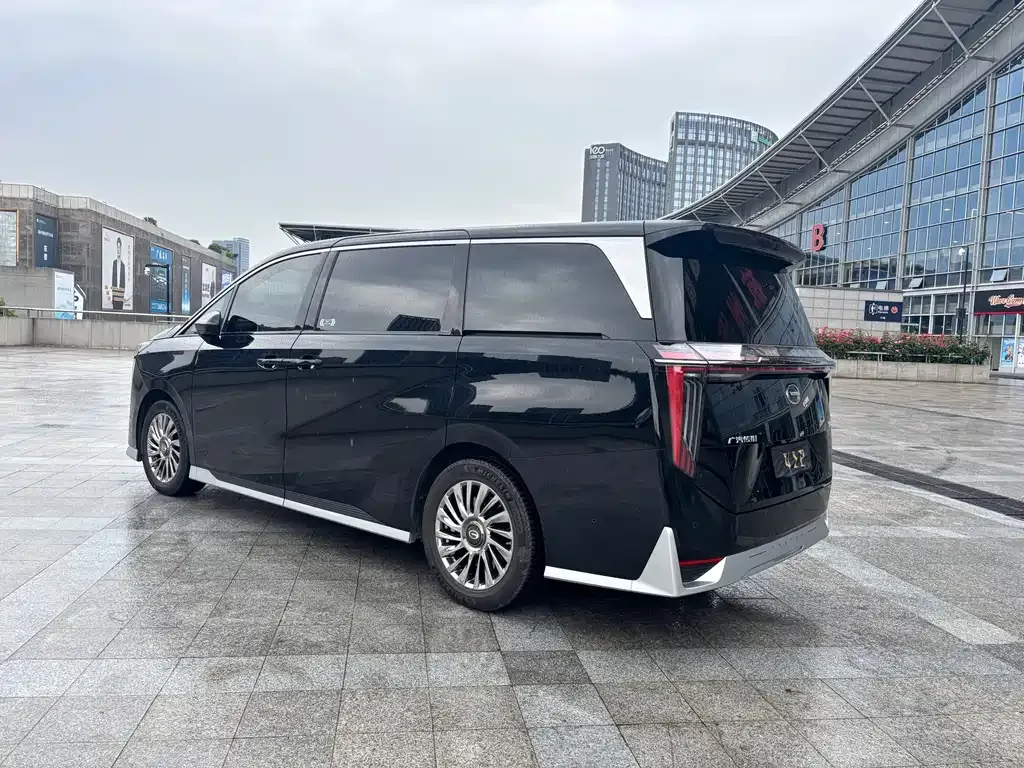 GAC Motor Trumpchi M8 — фото 10