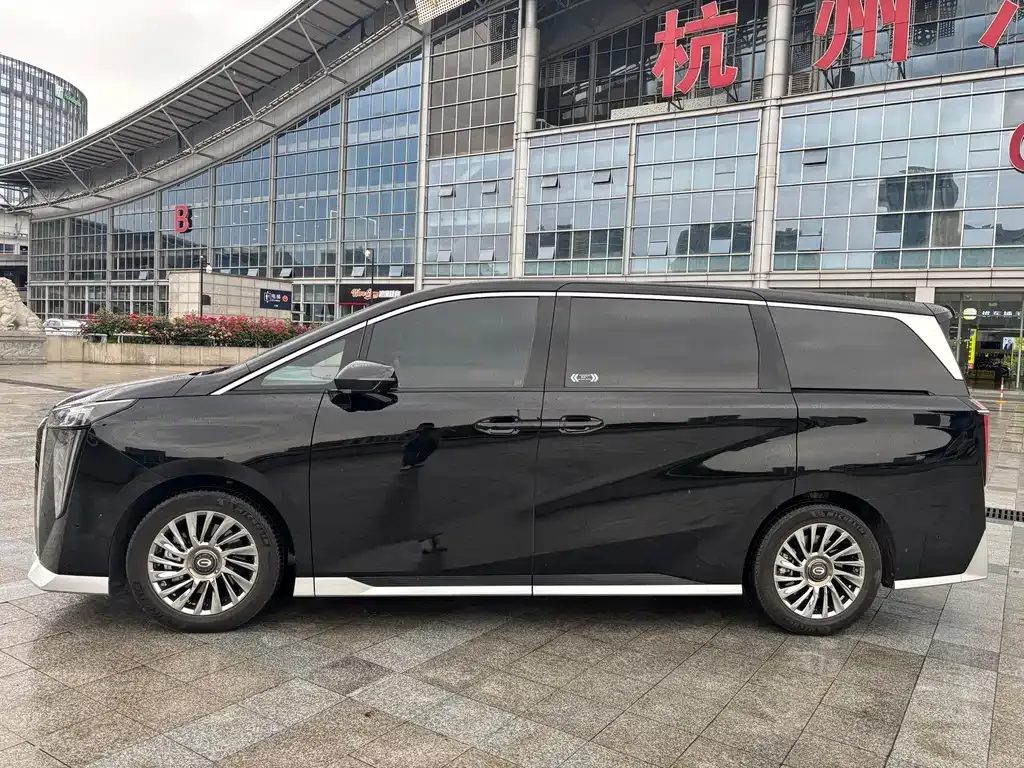 GAC Motor Trumpchi M8 — фото 9