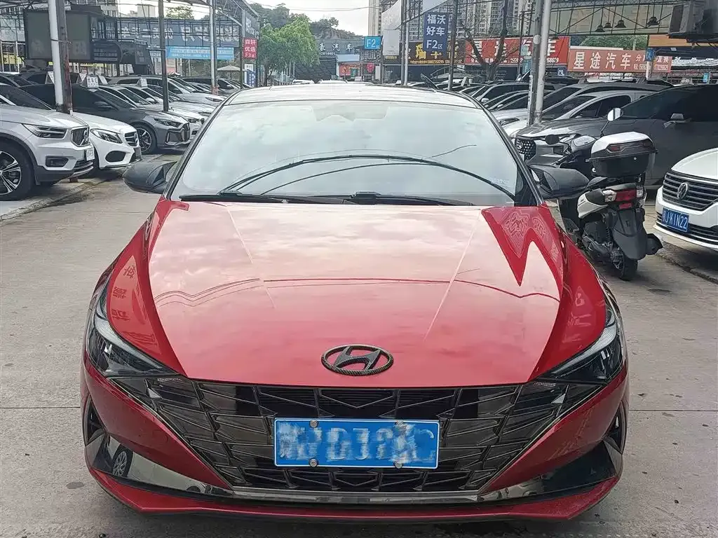 Hyundai Elantra — фото 7