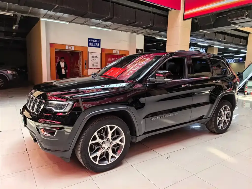 Jeep Grand Cherokee (Import) — фото 1