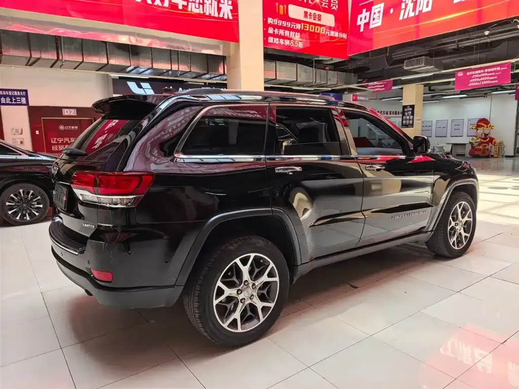 Jeep Grand Cherokee (Import) — фото 7