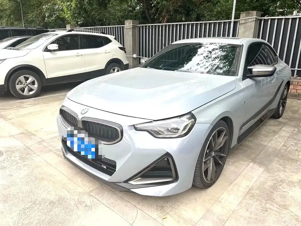 BMW M240i