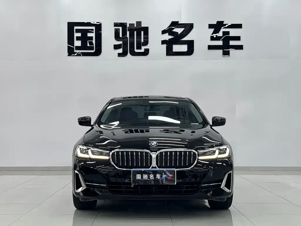 BMW 5 Series — фото 5