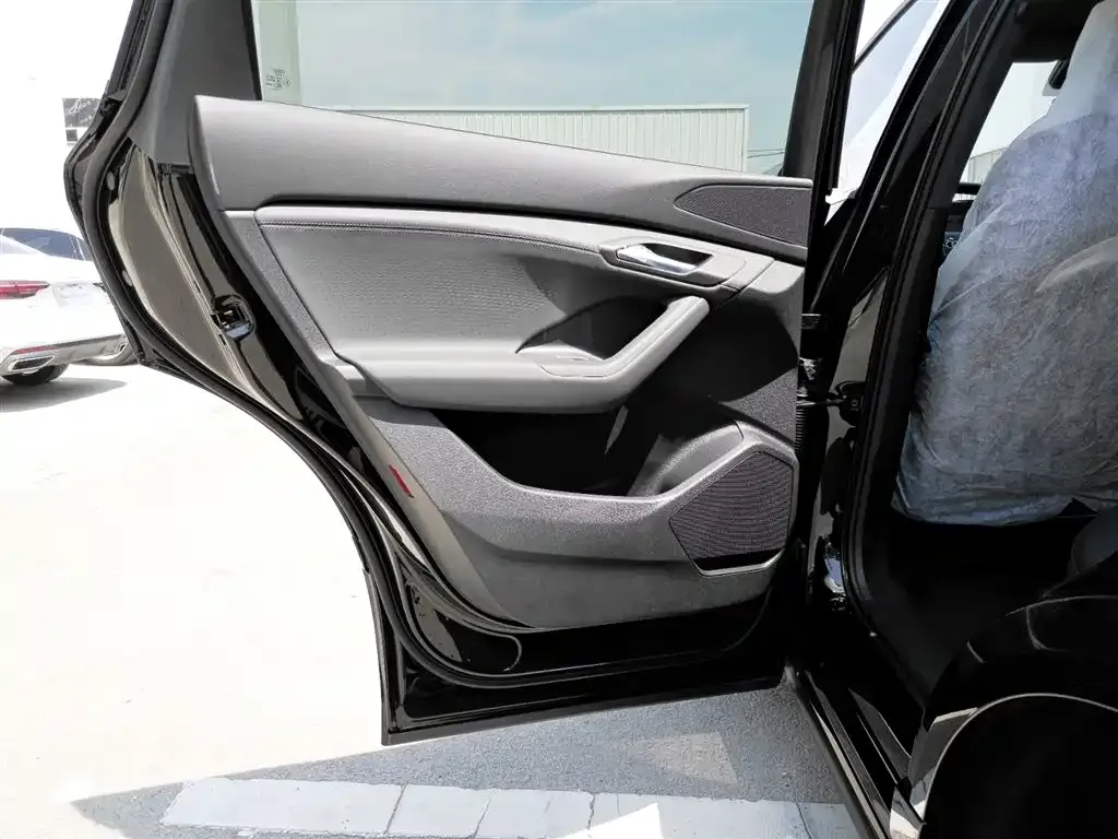 Audi Q6L e-tron 2026 из CN, фото 7